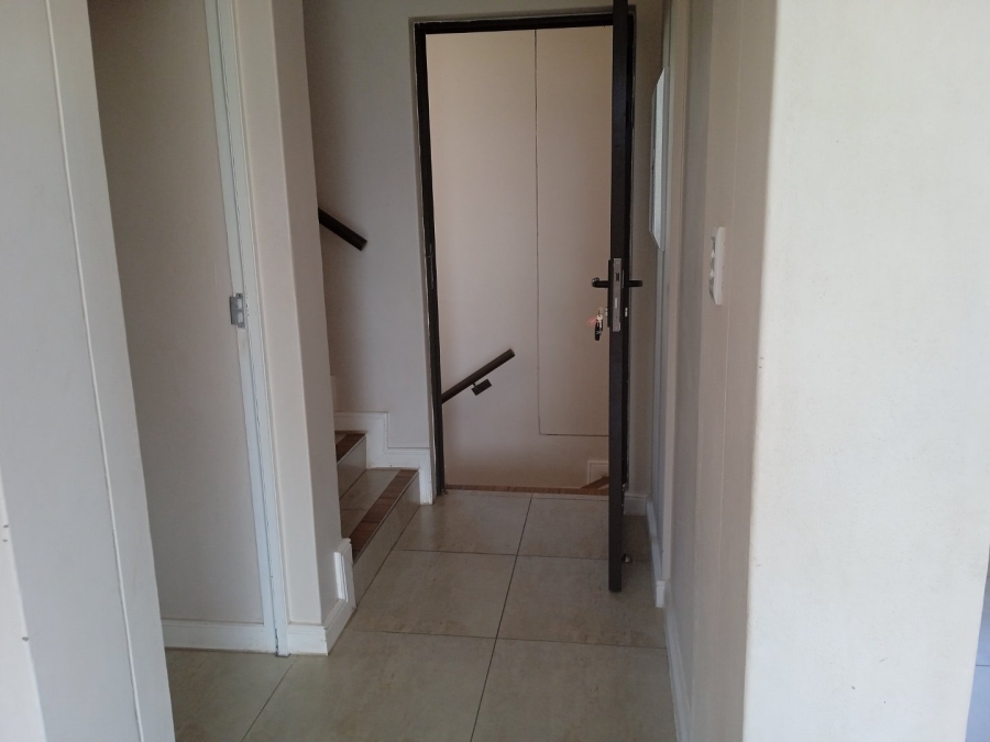 3 Bedroom Property for Sale in Ifafi North West